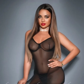 26yo Eastern European Blonde escort in Bayswater
