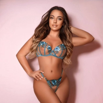 26yo Eastern European Blonde escort in Bayswater - Story 1