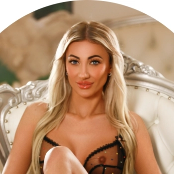 26yo Eastern European Blonde escort in Marylebone - Story 1