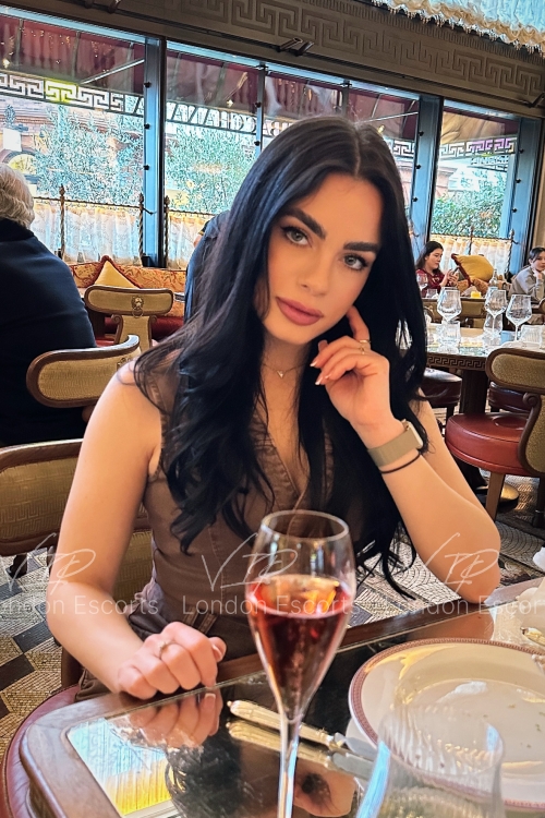 24yo Eastern European Brunette escort in Notting Hill Gate
