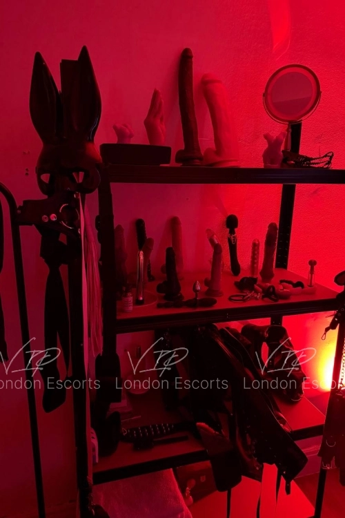 26yo Eastern European Blonde escort in Bayswater - Photo 8