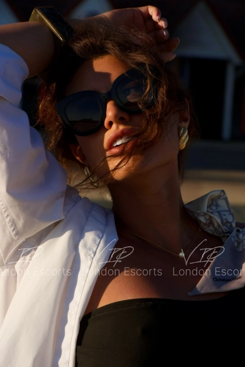 24yo Brazilian Brunette escort in Westminster - Photo 33