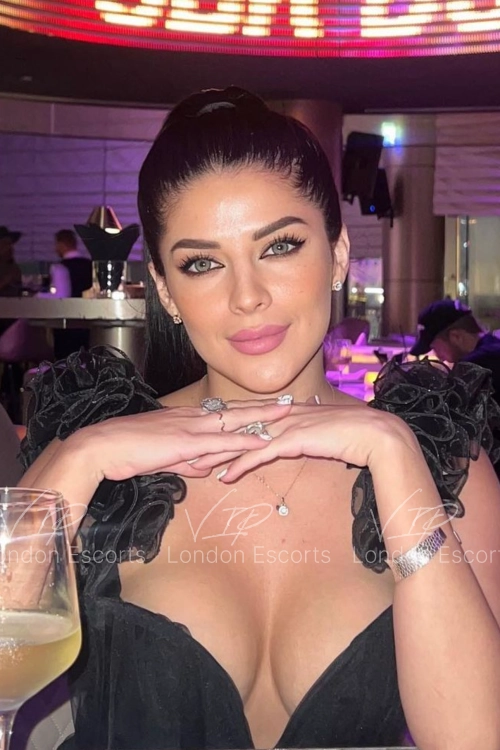 48yo Colombian Brunette escort in Kensington - Photo 7