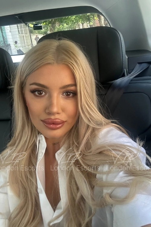 25yo Eastern European Blonde escort in Marylebone - Photo 10