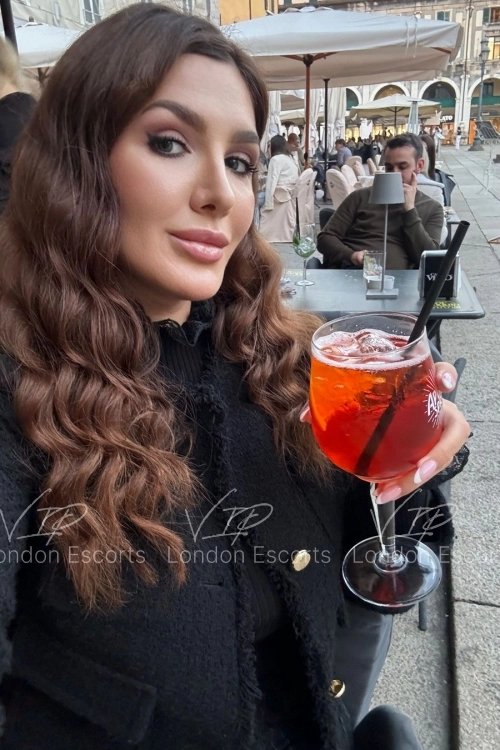 27yo Russian Brunette escort in Mayfair - Photo 8