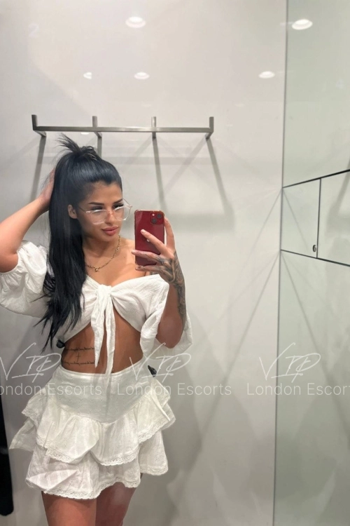 22yo Eastern European escort in Paddington - Photo 12