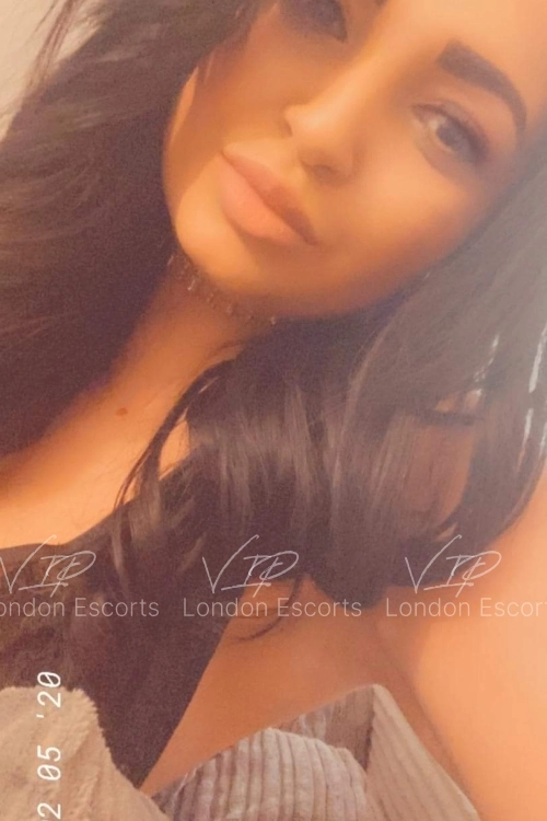 27yo Eastern European Brunette escort in South Kensington - Photo 4